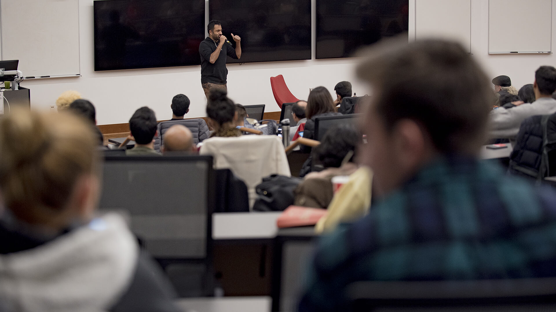 Kal Penn talks on campus